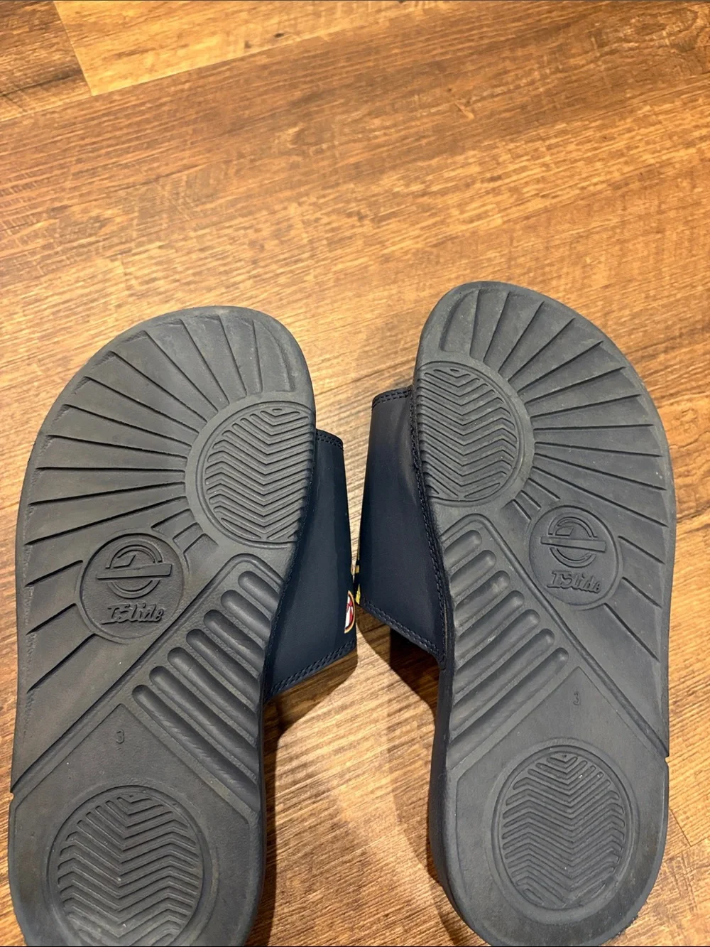 Indiana Fever Caitlin Clark ISlide Sandals Unisex Kids Size 3